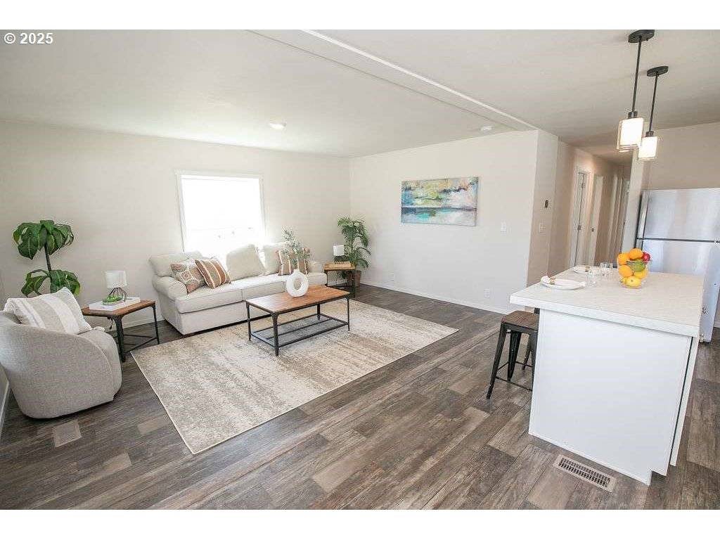 La Grande, OR 97850,3111 E Q Ave #3