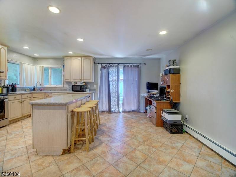 Sayreville Boro, NJ 08859,88 Albert Dr