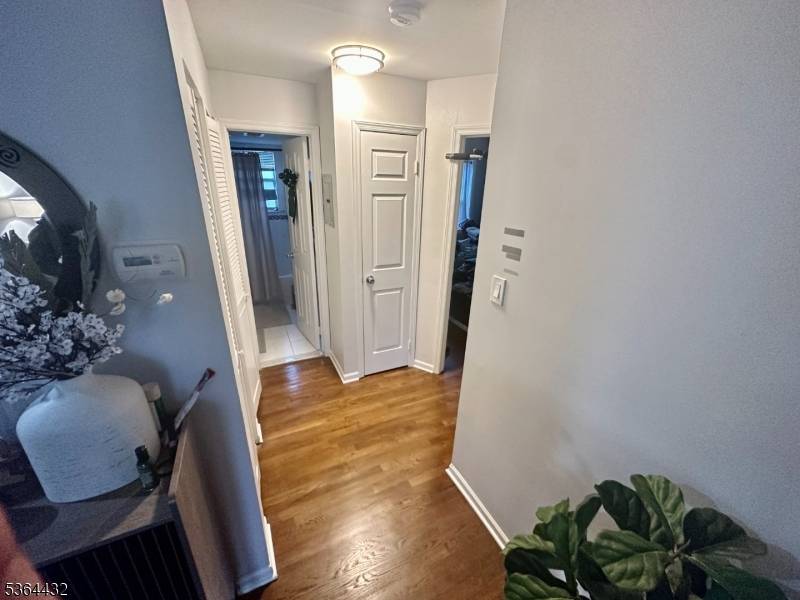 Newark City, NJ 07105,272-276 Walnut St