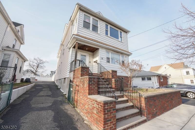 18 Prescott Ave, Clifton City, NJ 07011