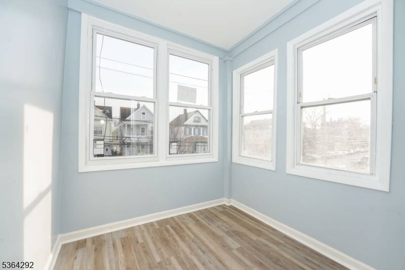Clifton City, NJ 07011,18 Prescott Ave