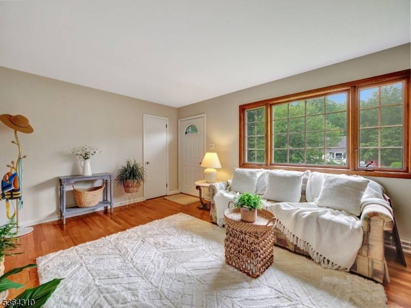 Jefferson Twp., NJ 07849,23 Felter Pl