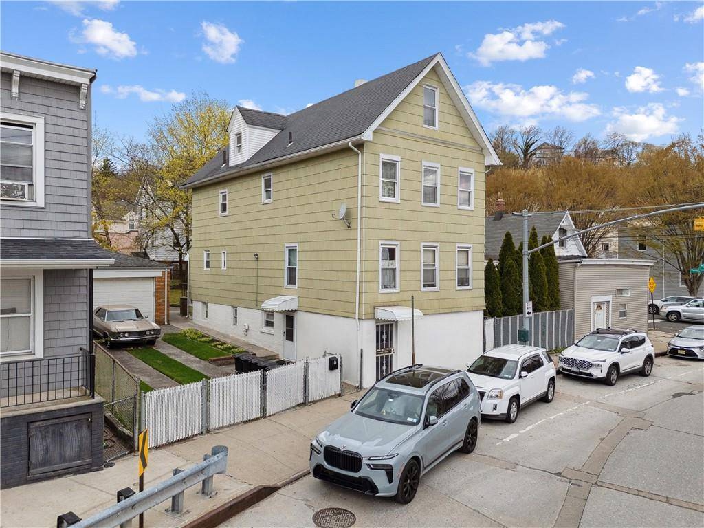 980 Van Duzer ST, Staten  Island, NY 10304