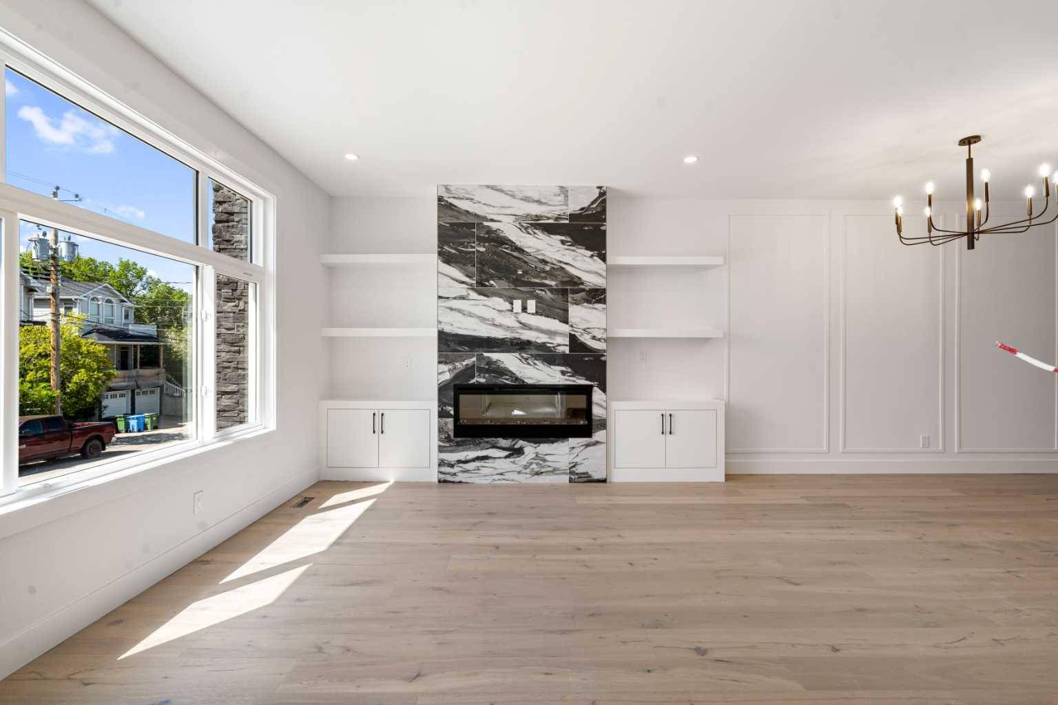 Calgary, AB T2T 0Z8,1612 25 AVE Southwest