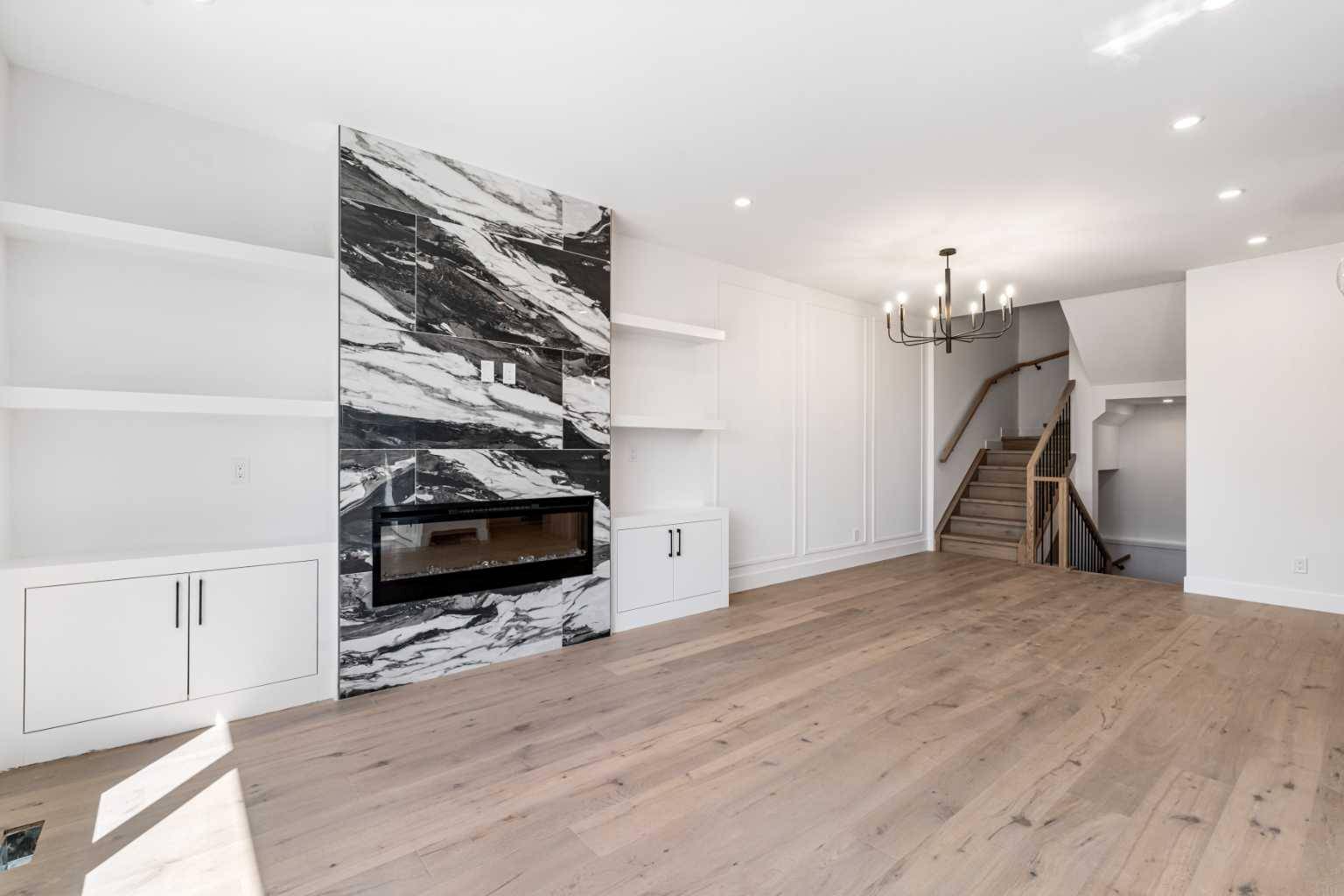 Calgary, AB T2T 0Z8,1612 25 AVE Southwest