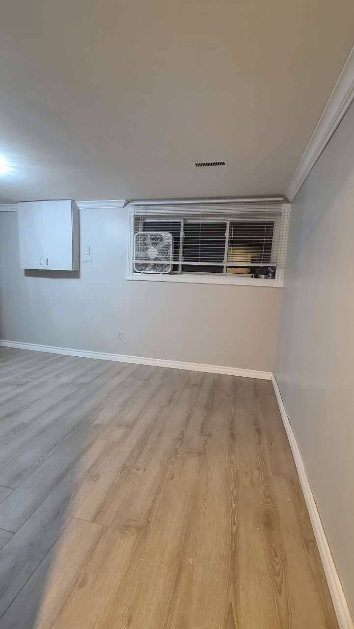 Toronto C15, ON M2M 3A6,75 Mintwood DR