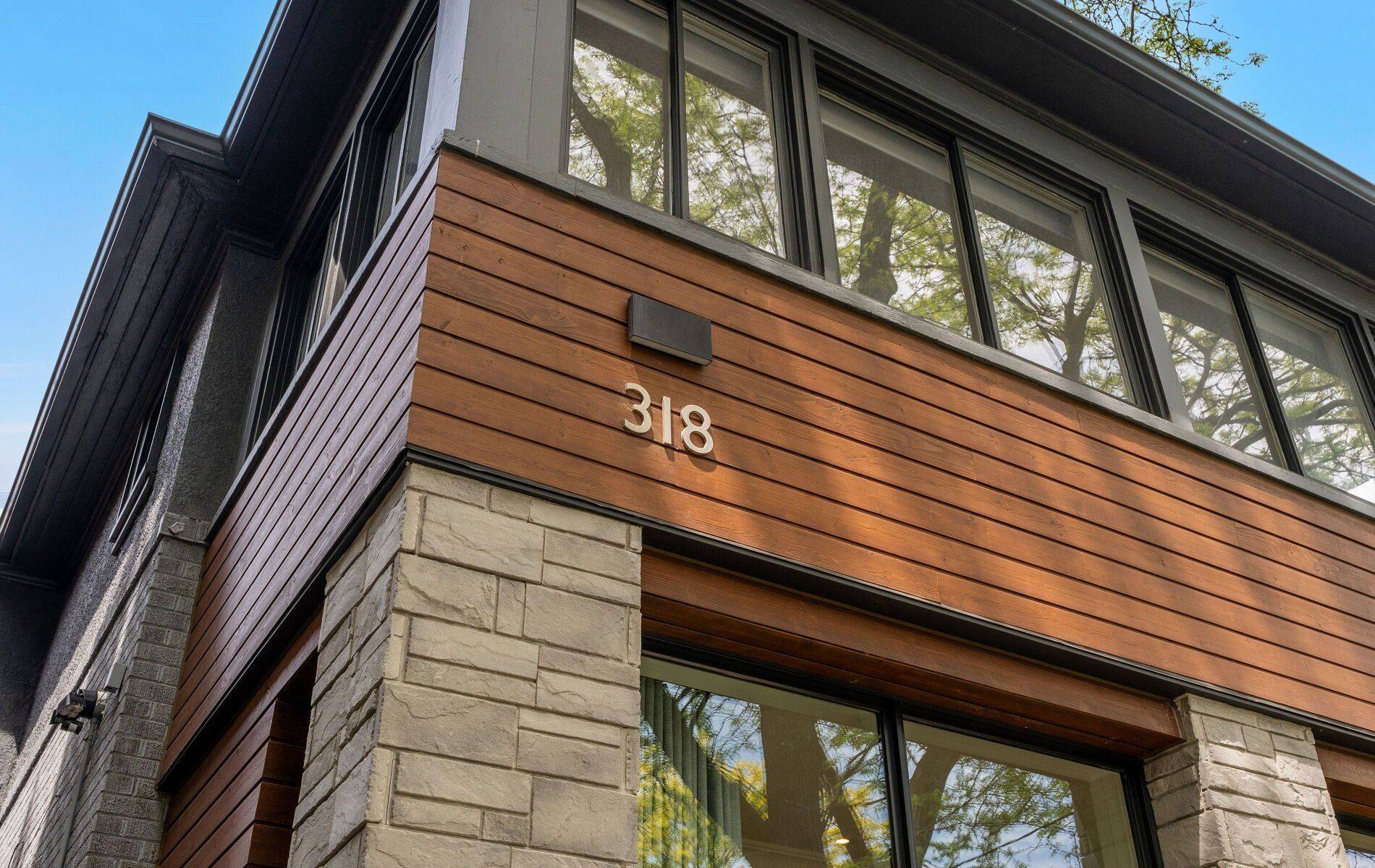 Toronto C03, ON M4R 1H5,318 St Clements AVE