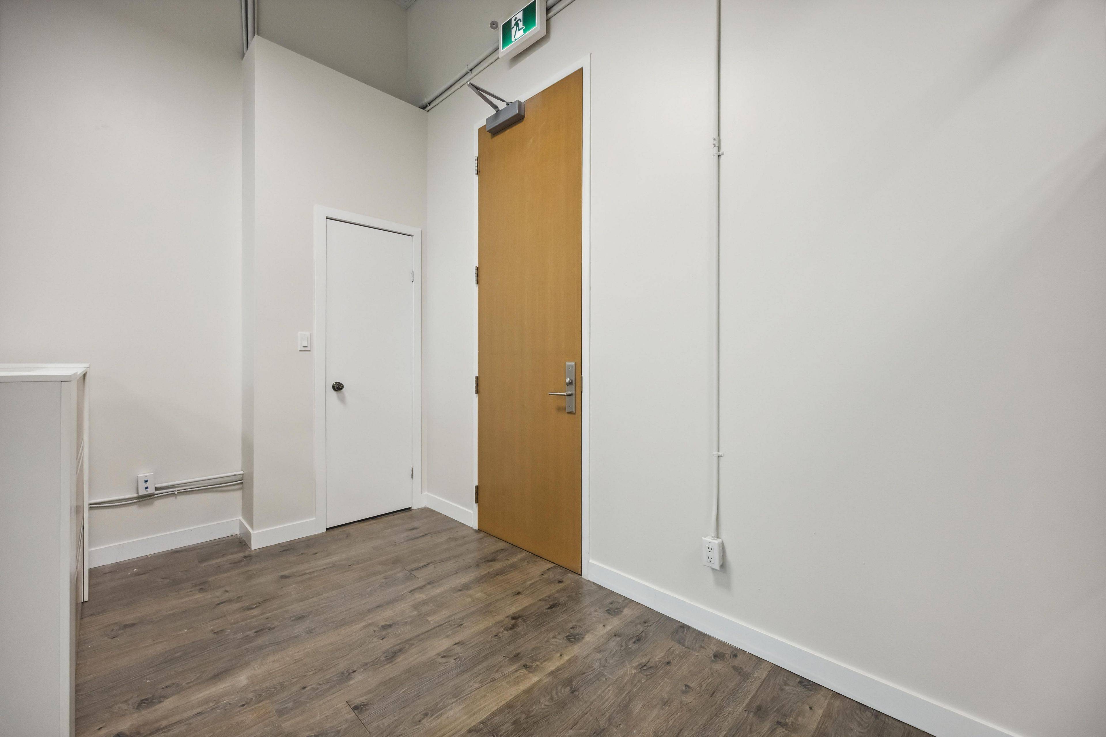 Toronto C14, ON M2N 5M5,4773 Yonge ST #4N