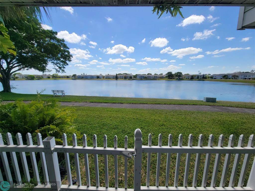 Lauderdale Lakes, FL 33309,3465 NW 44th St  #106