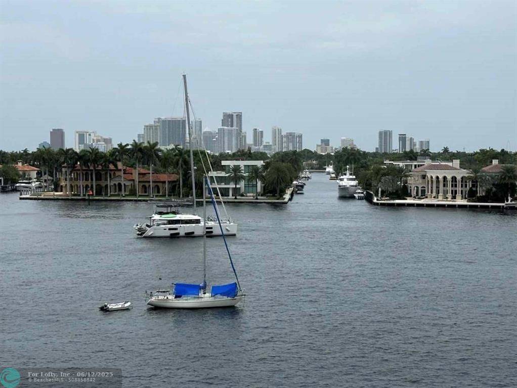 Fort Lauderdale, FL 33304,9 N Birch Rd #601