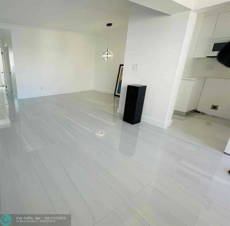 Fort Lauderdale, FL 33304,9 N BIRCH RD #602