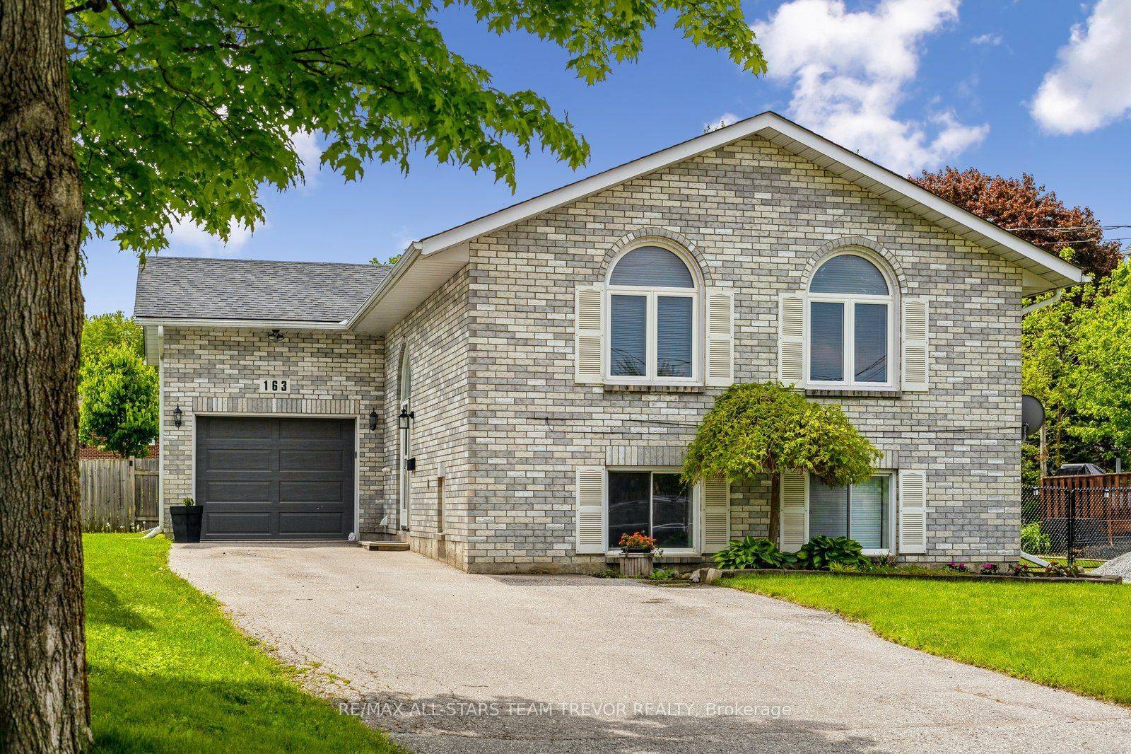 163 Church ST, Georgina, ON L4P 1J4
