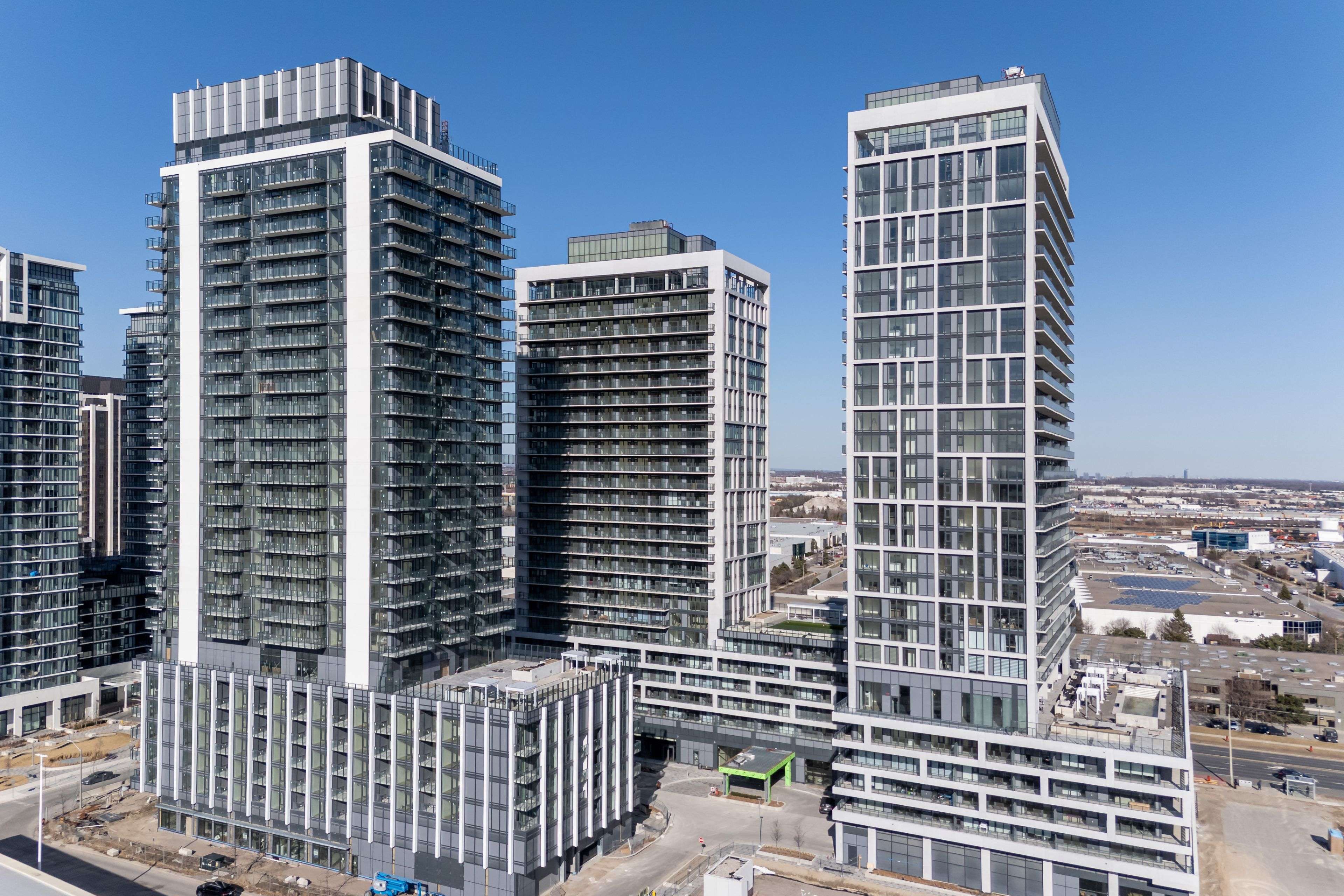 Vaughan, ON L4K 2N9,8960 Jane ST #2401
