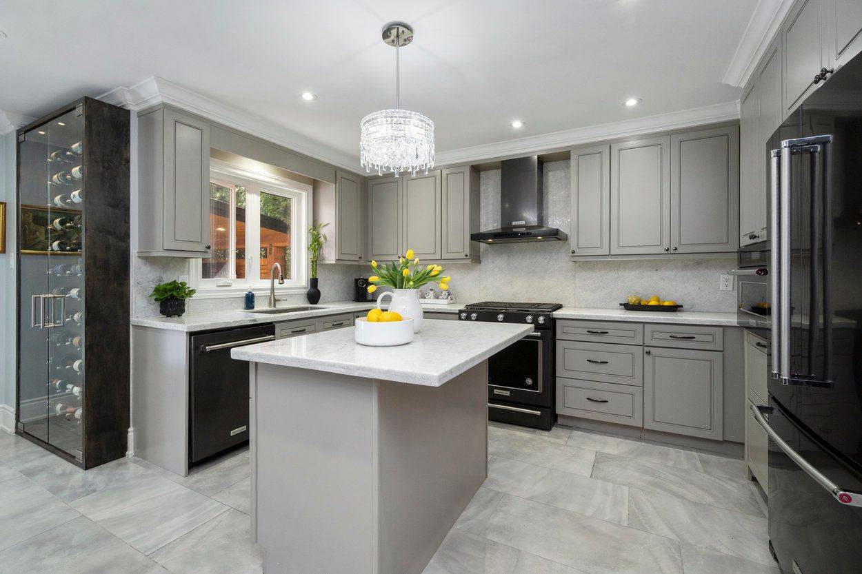 Vaughan, ON L4J 7W3,39 Savoy CRES