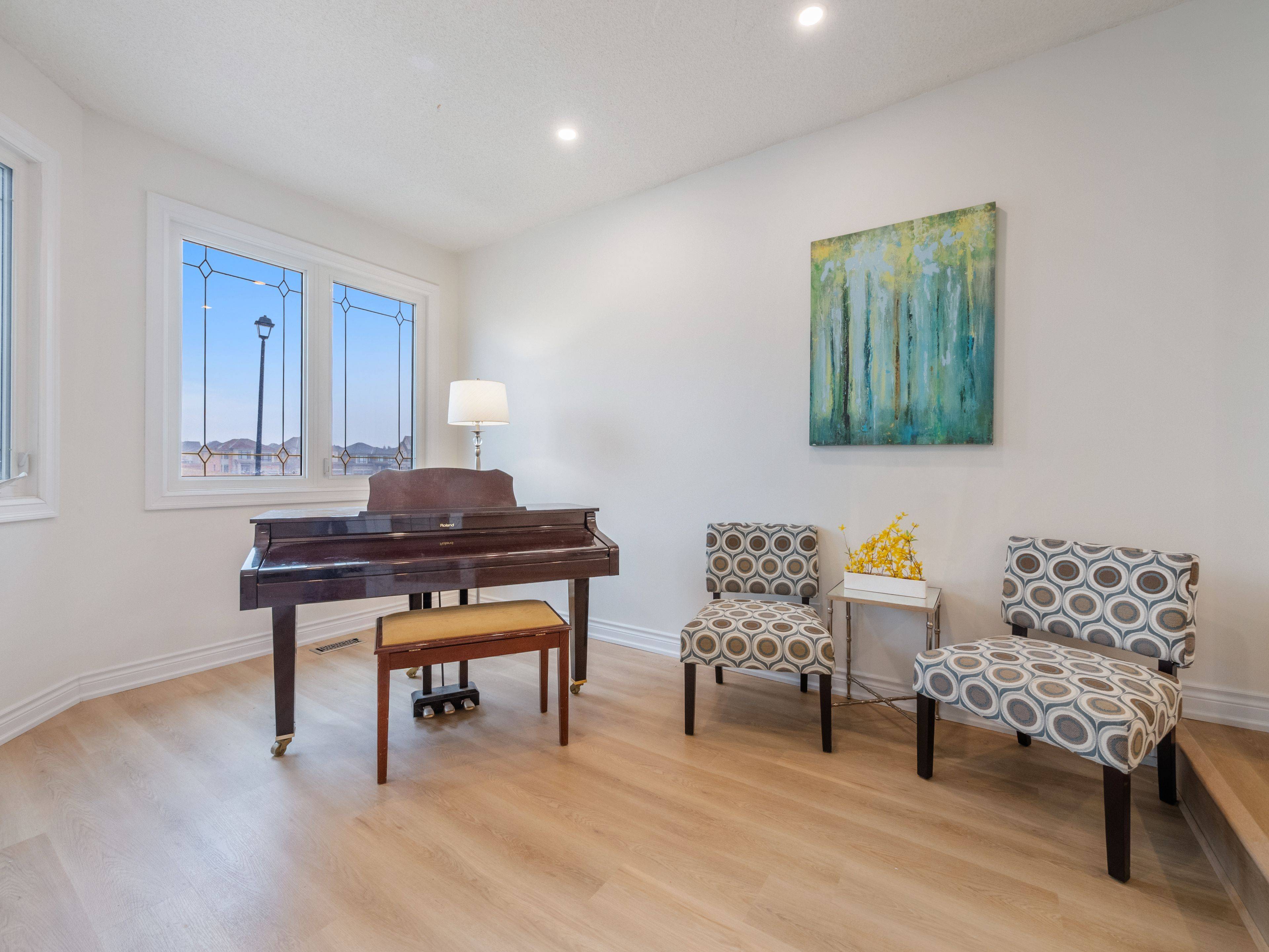Newmarket, ON L3X 1A8,250 Alex Doner DR