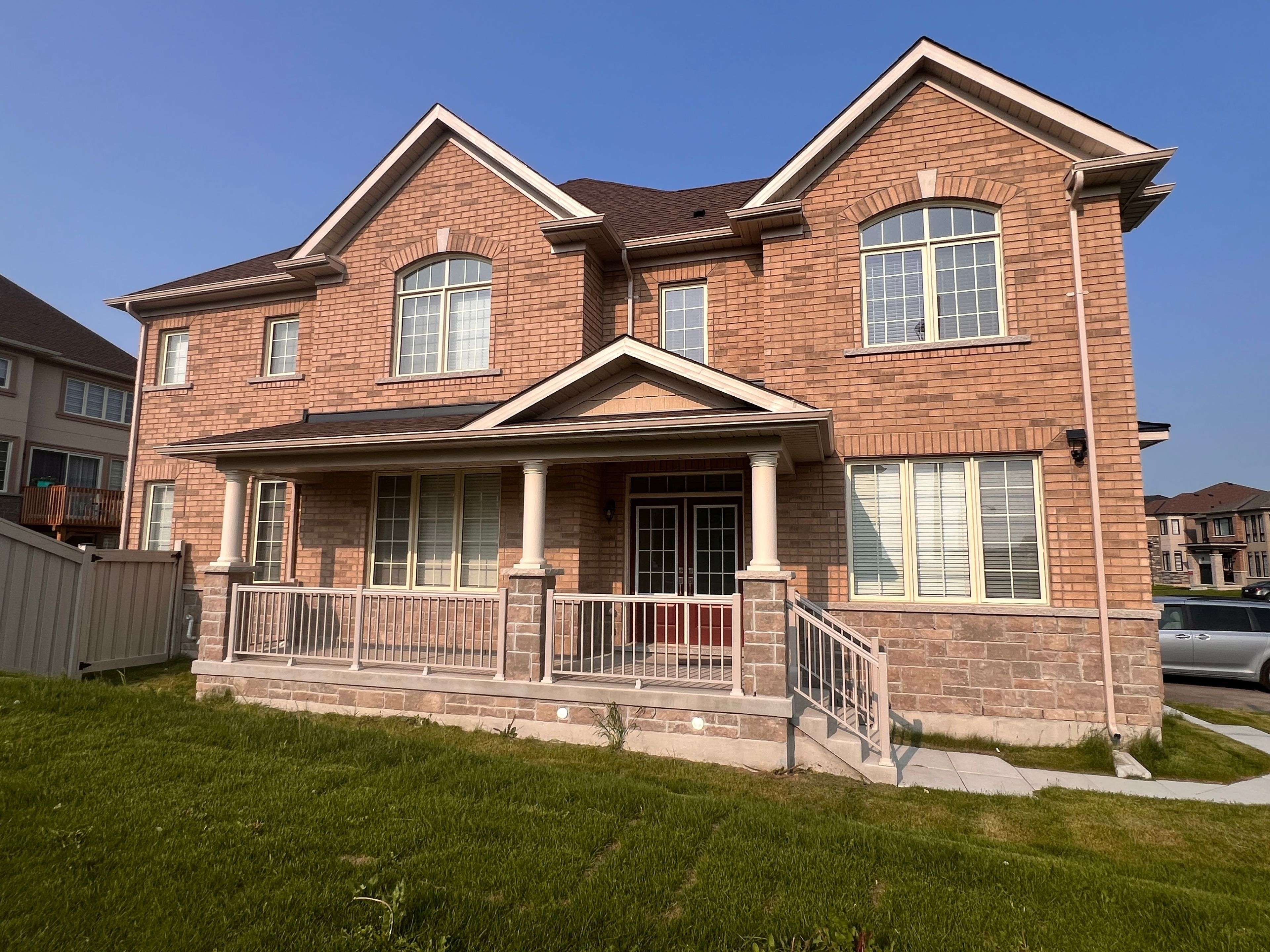 2 KENNETH ROGERS CRES, East Gwillimbury, ON L9N 0S2