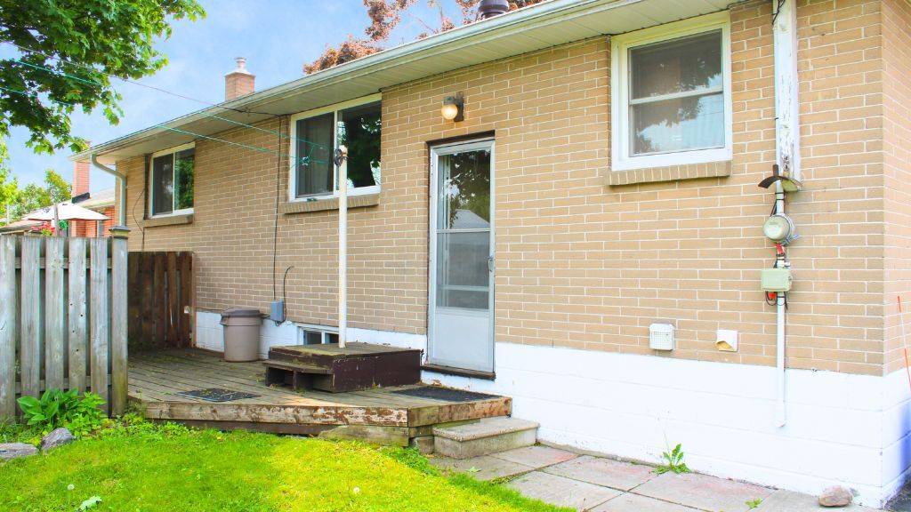 Barrie, ON L4M 3S1,51 Davidson ST