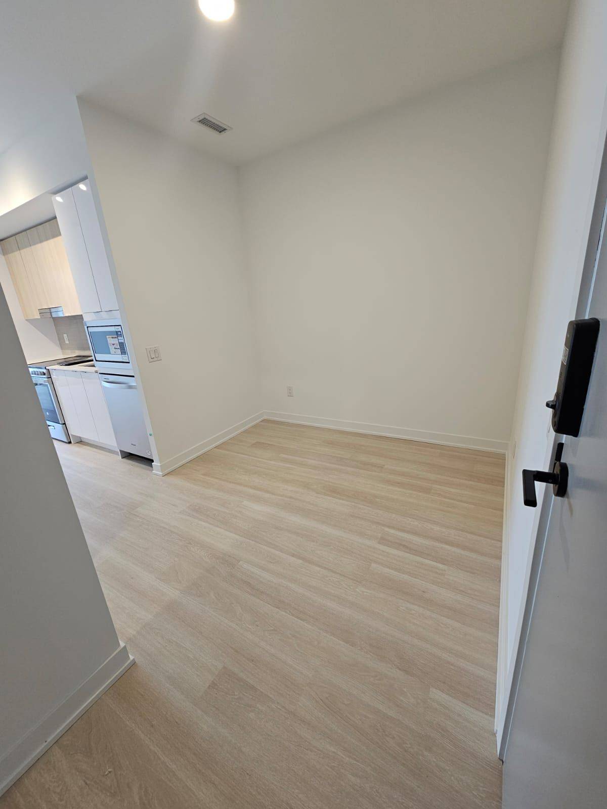 Mississauga, ON L4Z 3X7,5105 Hurontario ST #604