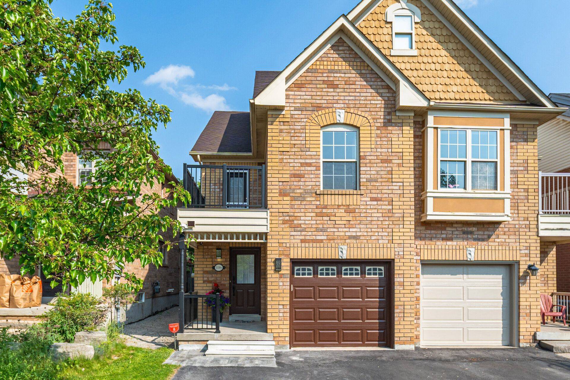 1116 Carding Mill PL, Mississauga, ON L5W 1C4