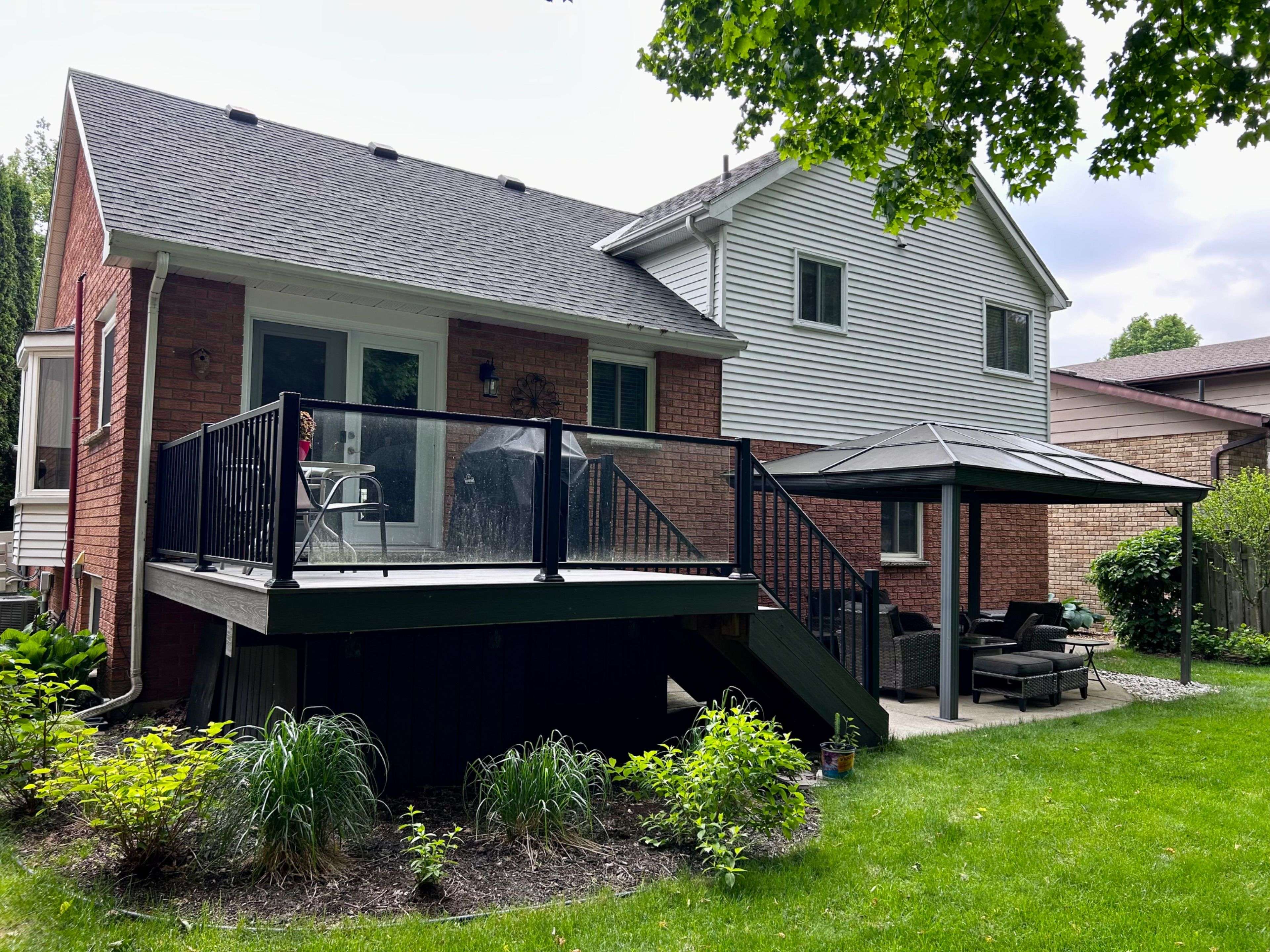 Owen Sound, ON N4K 6C7,162 5th AVE E