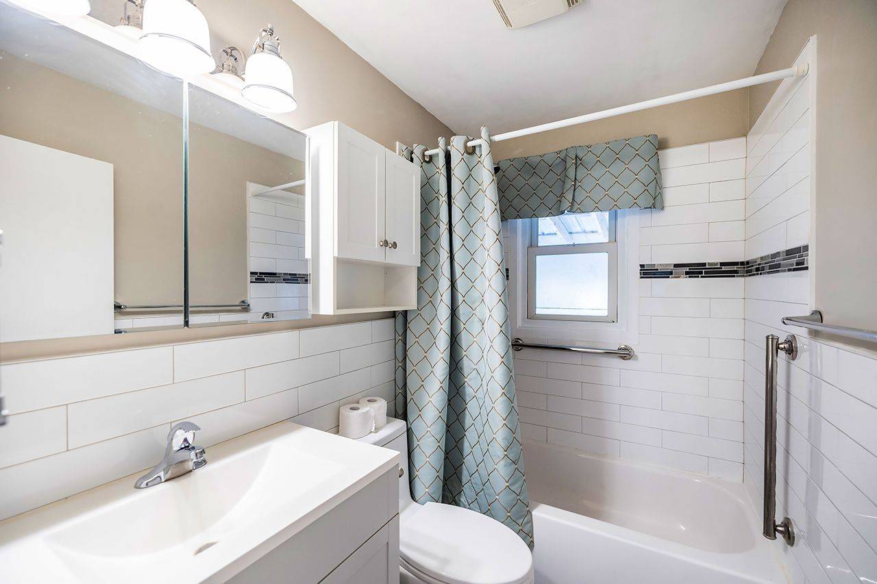 Cobourg, ON K9A 2P5,452 Harden ST
