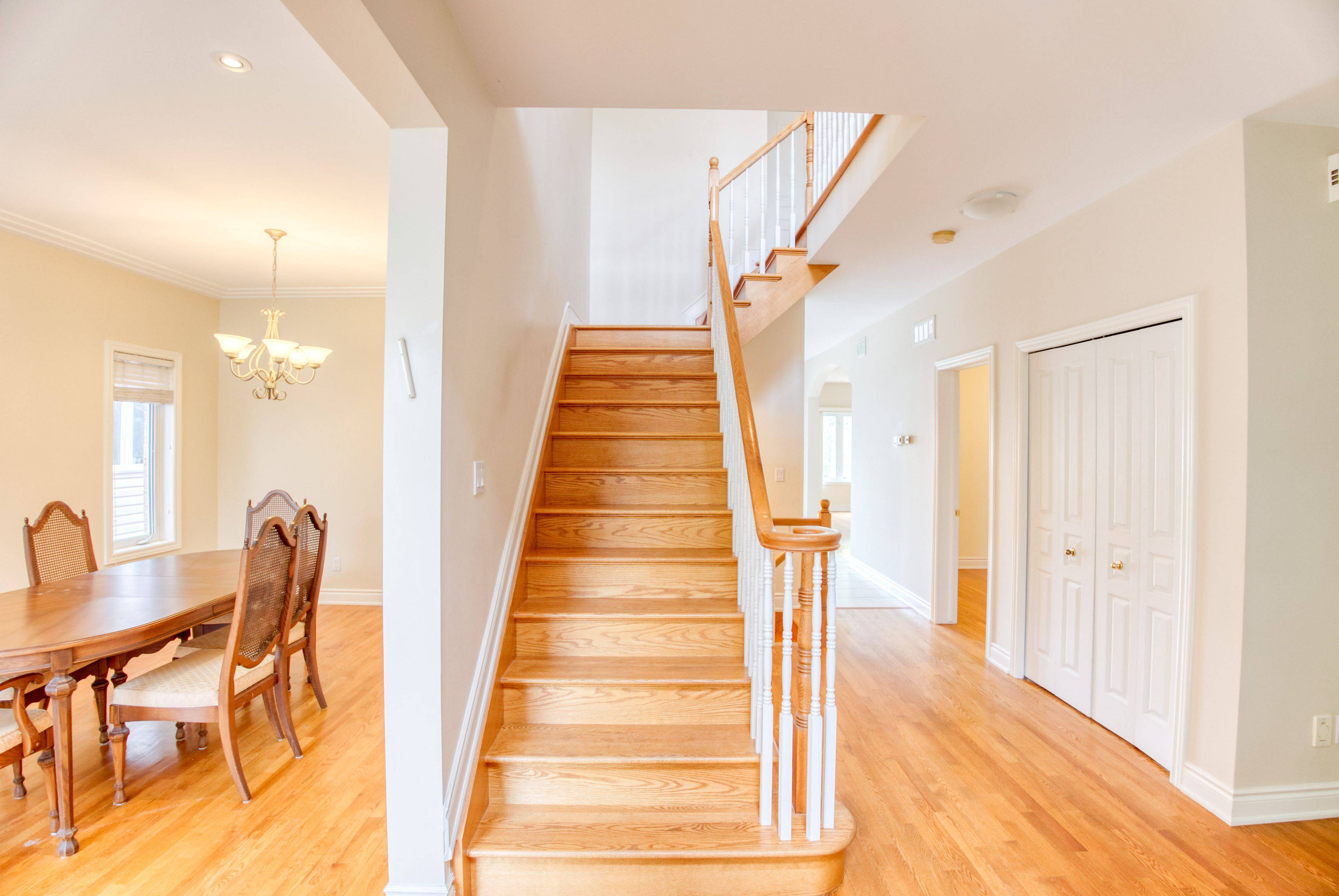Westboro - Hampton Park, ON K1Z 5P1,539 Tweedsmuir AVE