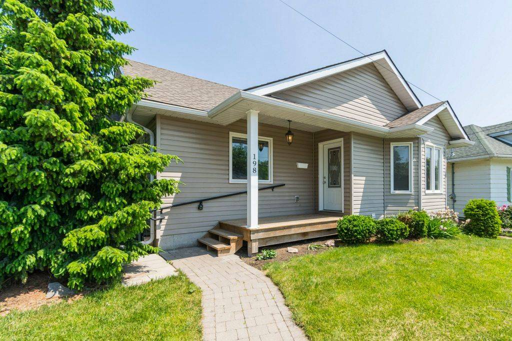 198 Moira ST W, Belleville, ON K8P 1T5
