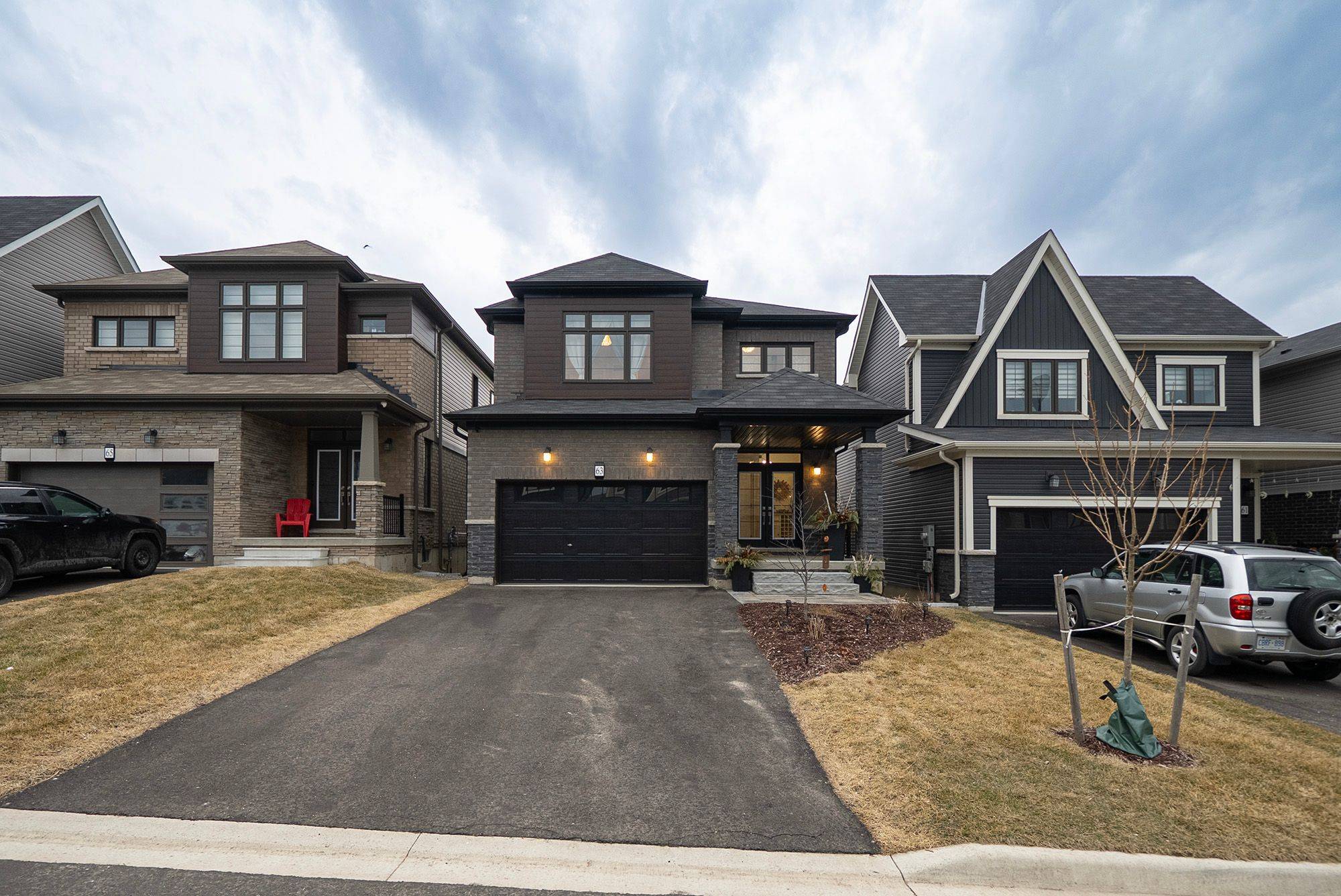 63 Santos DR, Haldimand, ON N3W 0H2