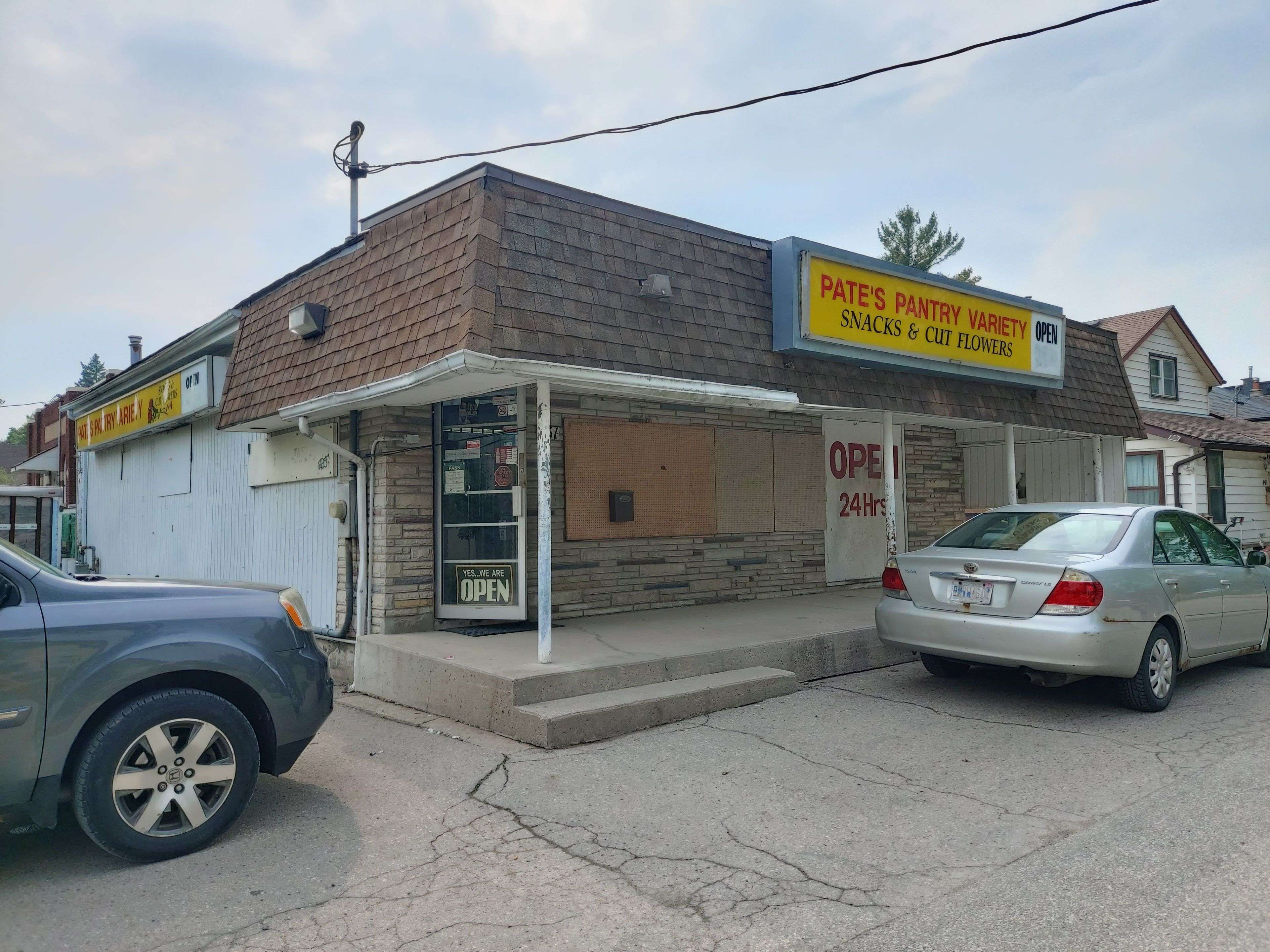 131 Waterloo ST, London East, ON N6B 2M7