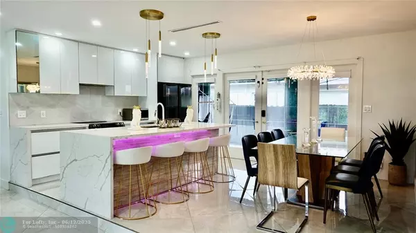 1100 Buchanan St, Hollywood, FL 33019