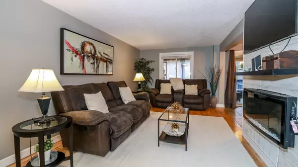 Barrie, ON L4N 8N4,13 Seymour CRES