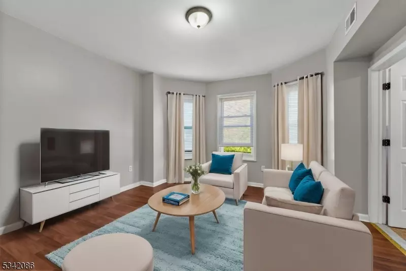 82 S 13th St #2, Newark City, NJ 07107
