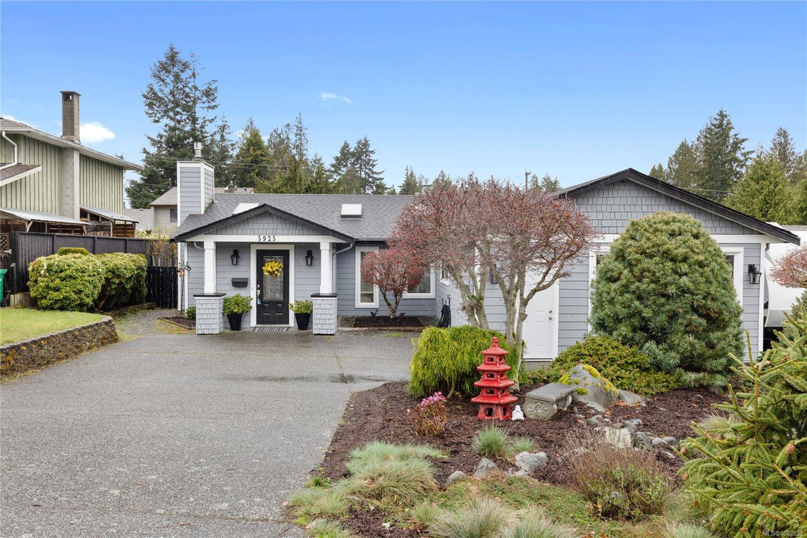 5925 Breonna Dr, Nanaimo, BC V9V 1E9