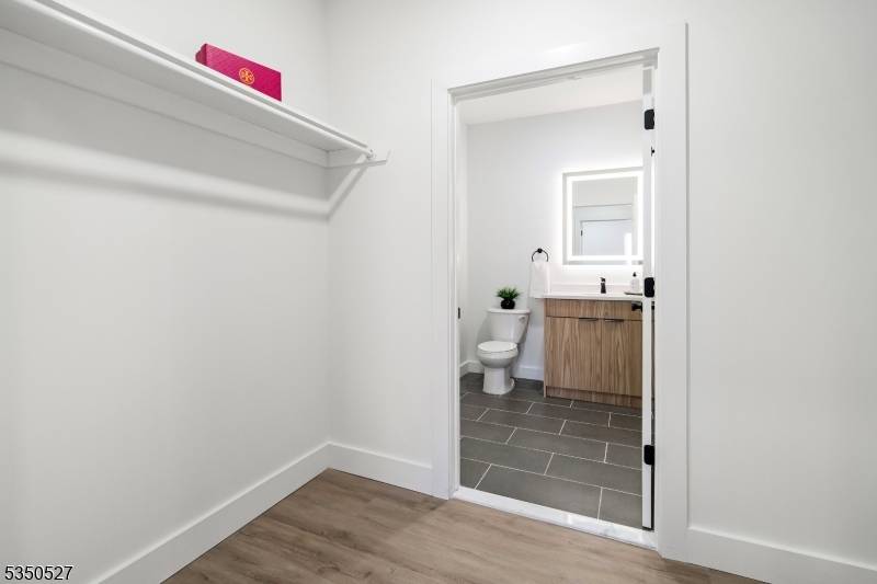 Elizabeth City, NJ 07202,310 W Jersey St #306