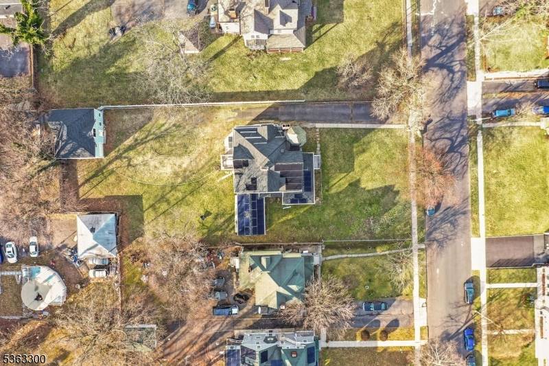 East Orange City, NJ 07018,53 S Maple Ave