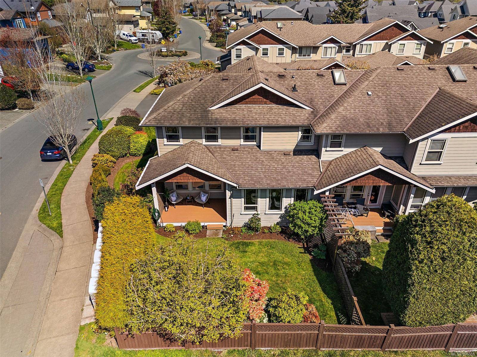 Sooke, BC V9Z 0W4,6591 Arranwood Dr #101