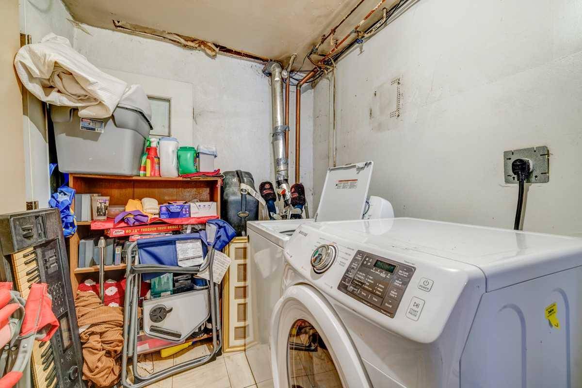 Calgary, AB T3E5K8,3130 66 AVE SW #816
