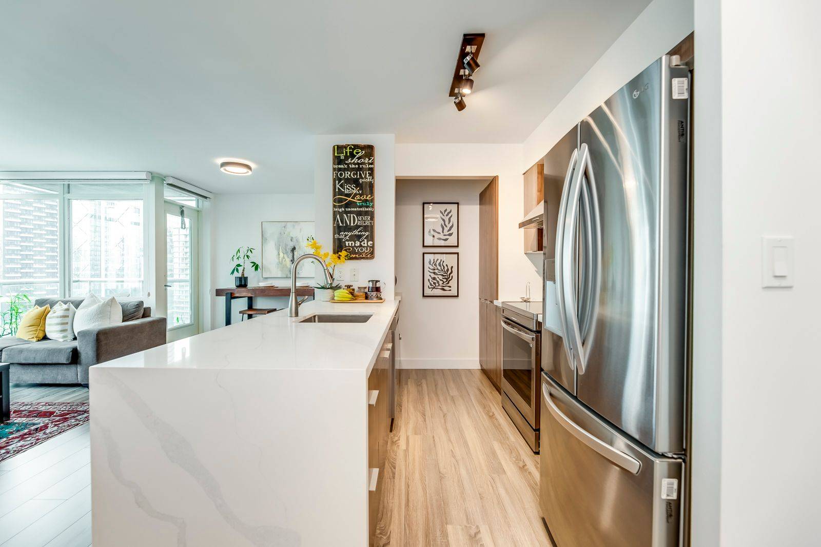 81 Navy Wharf CT #3308, Toronto C01, ON M5V 3S2