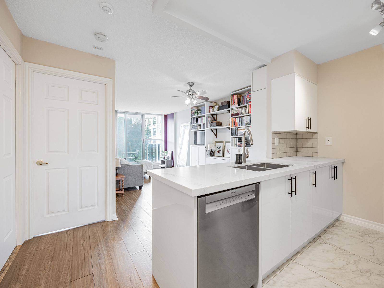 Toronto C10, ON M4S 3G2,260 Merton ST #508