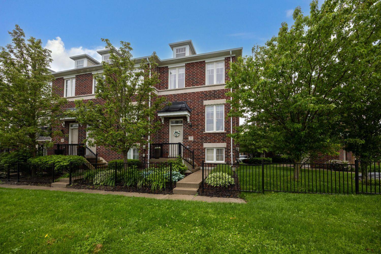 571 Longworth AVE #9, Clarington, ON L1C 0H3