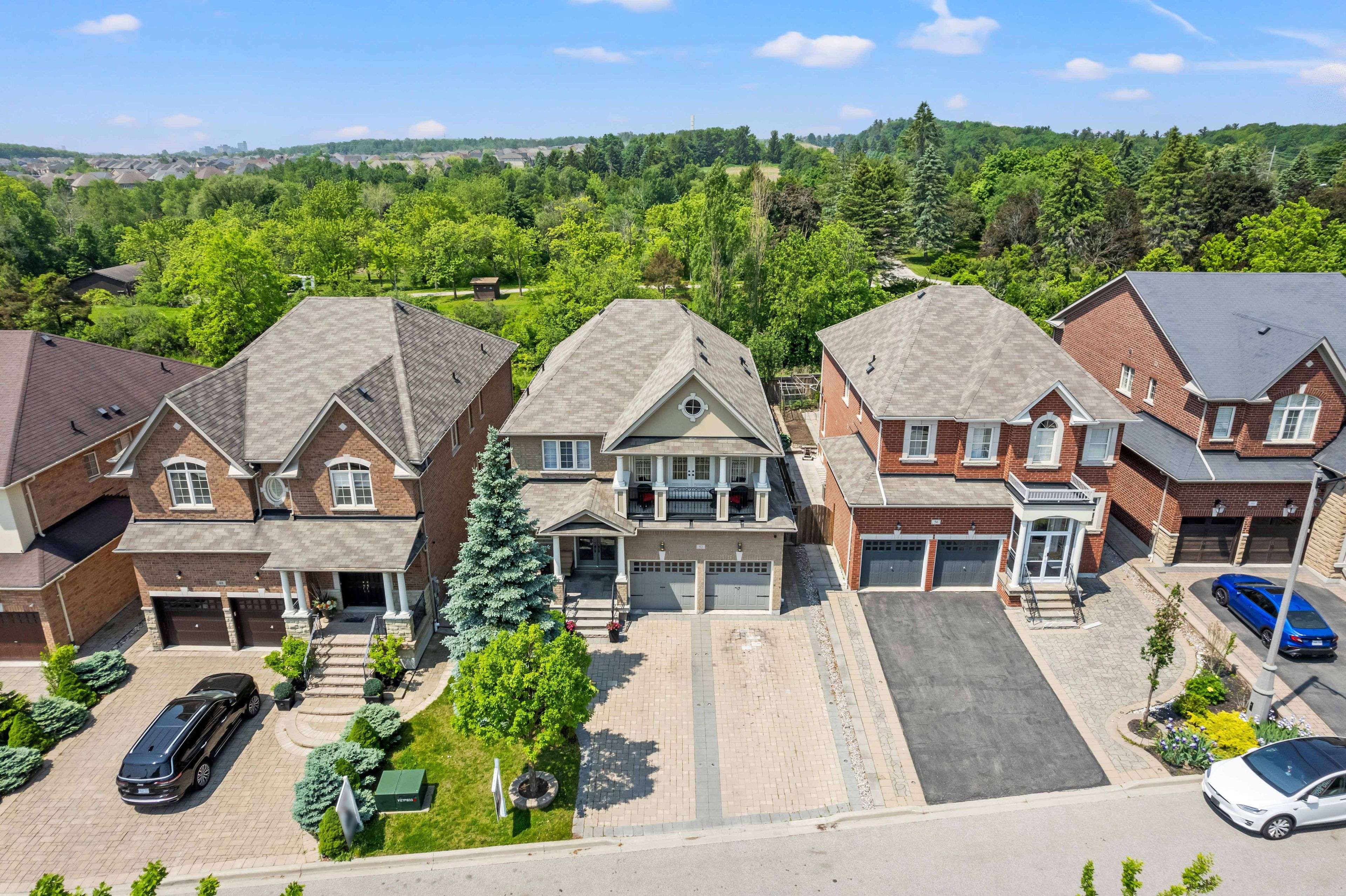 Vaughan, ON L6A 4S7,52 Lady Angela LN