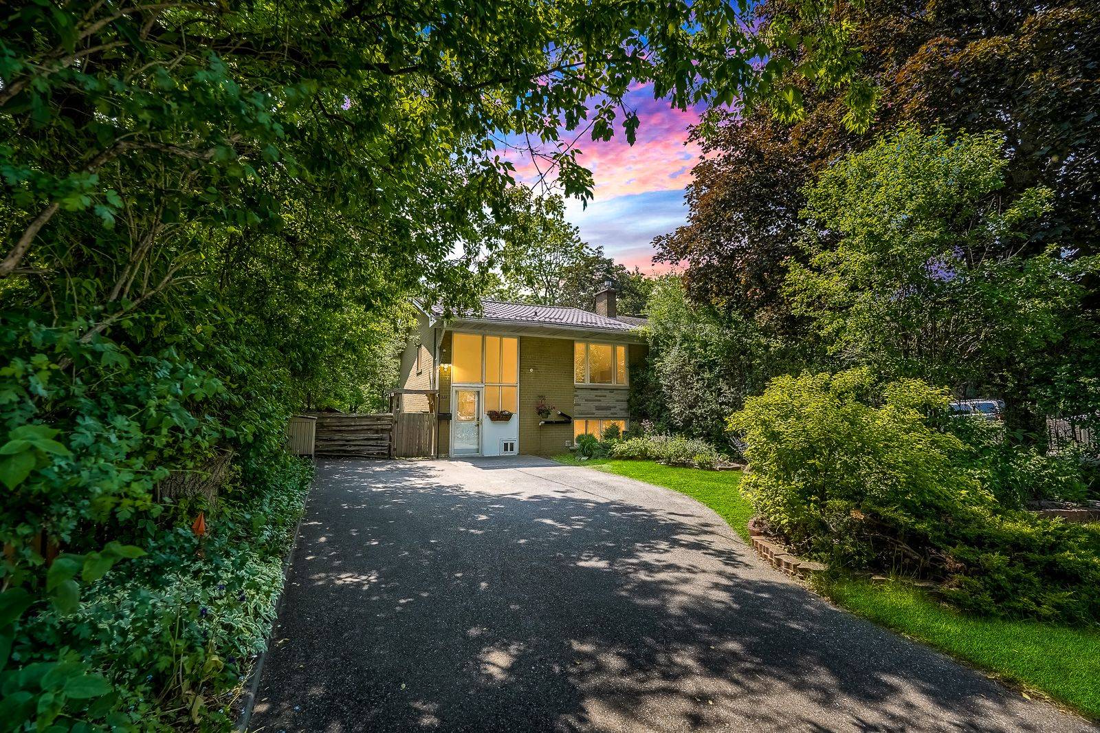 226 Cedar AVE, Richmond Hill, ON L4C 2B2