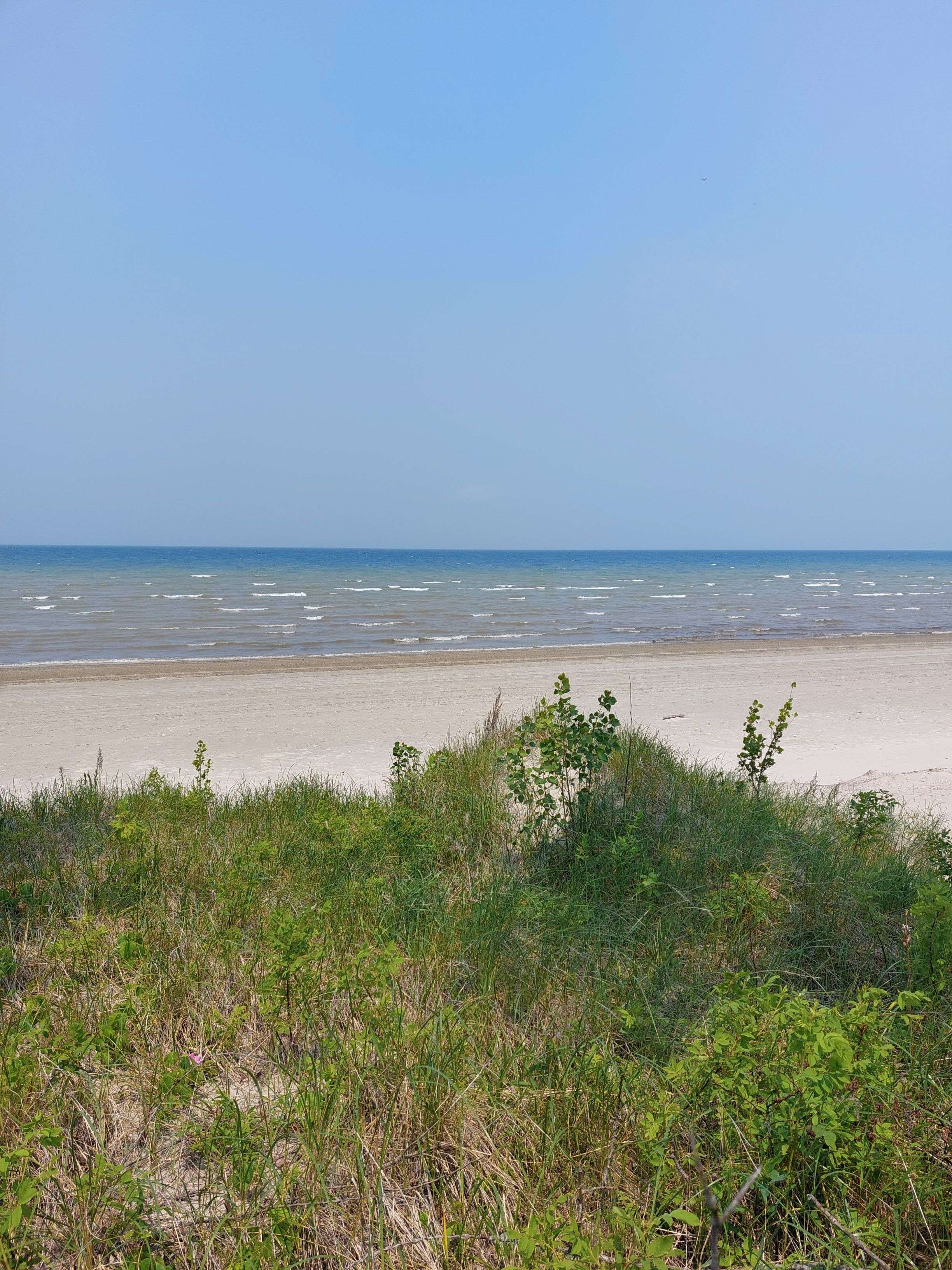 Wasaga Beach, ON L9Z 1Z5,316 Shore LN