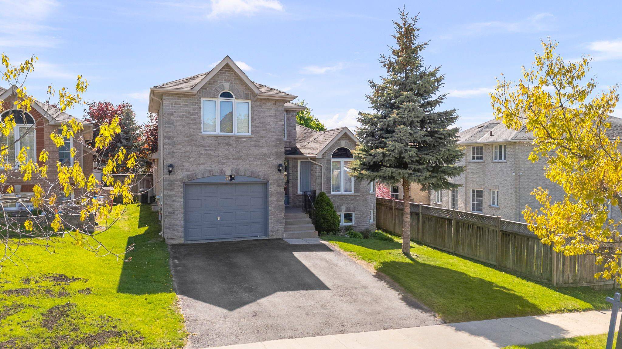 Barrie, ON L4N 0J2,31 Bell ST