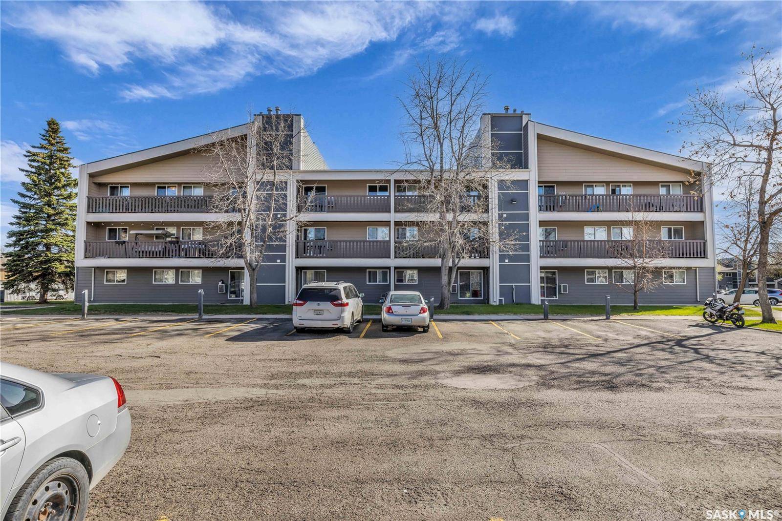 Saskatoon, SK S7N 2E5,425 115th STREET E #921