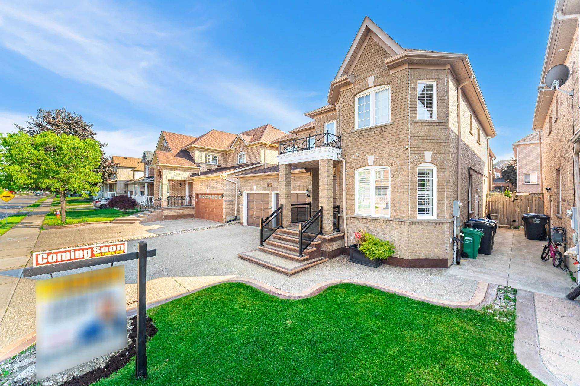Brampton, ON L6R 2K3,144 Barleyfield RD