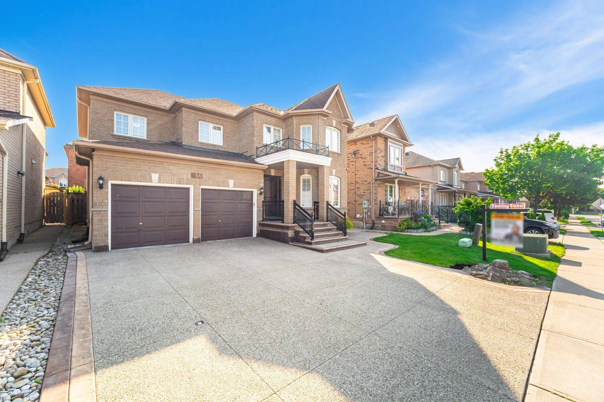 Brampton, ON L6R 2K3,144 Barleyfield RD