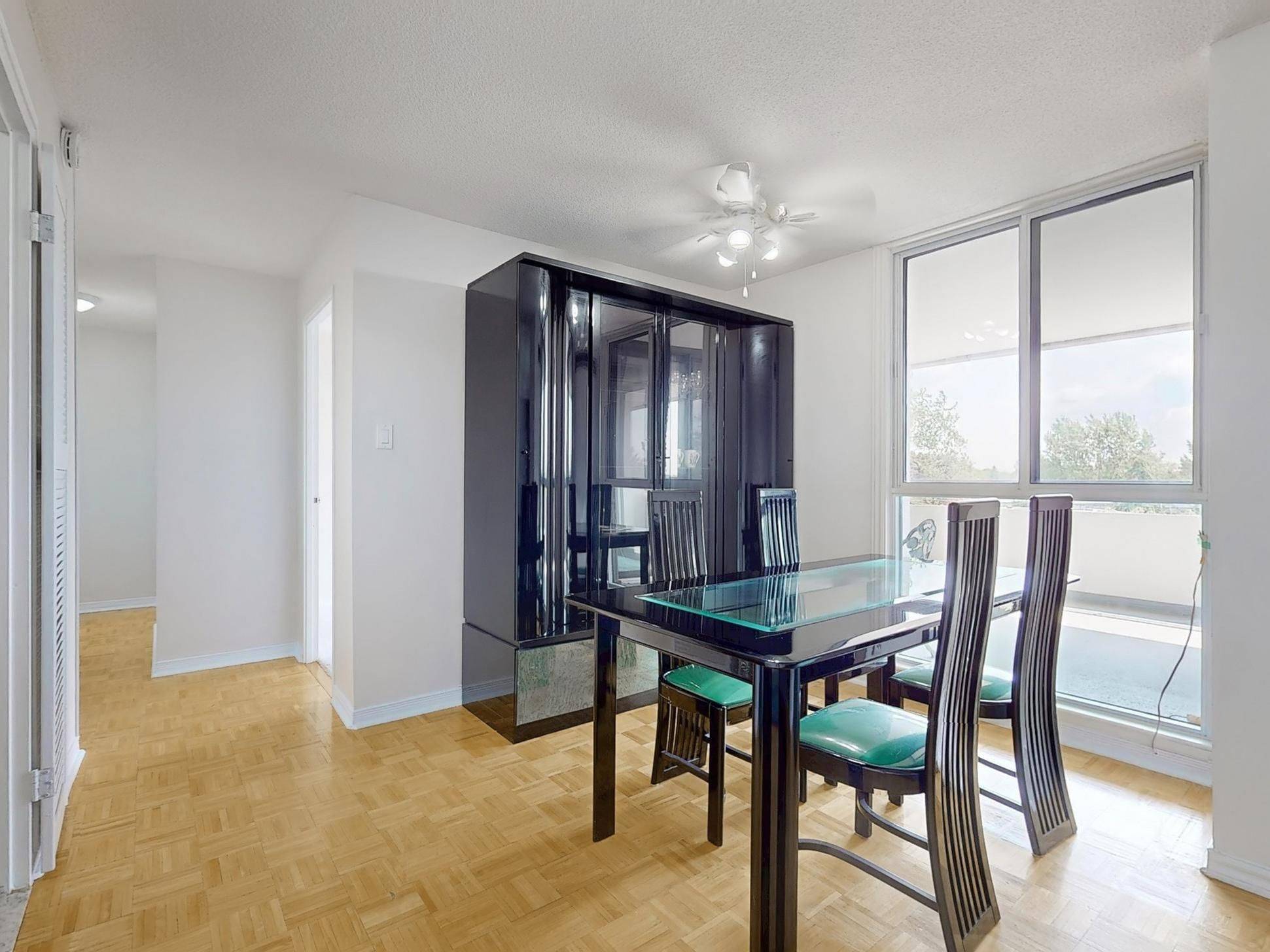 Mississauga, ON L5A 3R6,1320 Mississauga Valley BLVD #406