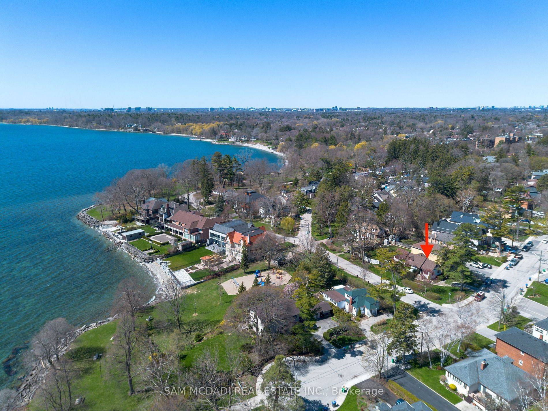 62 Maple AVE S, Mississauga, ON L5H 2R6