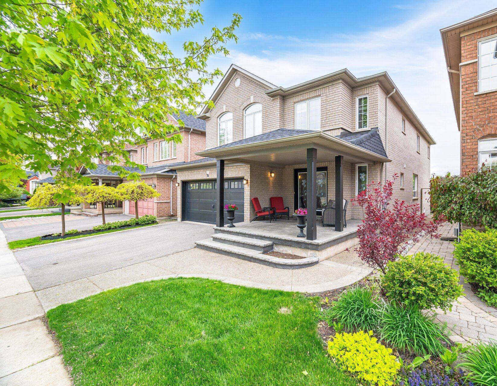 74 Robarts DR, Milton, ON L9T 5P3